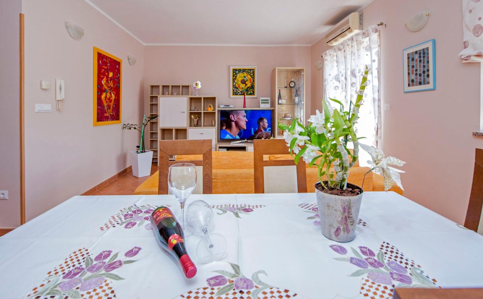 Apartments Karmen Ровинь Экстерьер фото