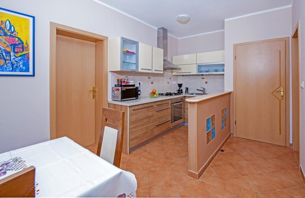 Apartments Karmen Ровинь Экстерьер фото
