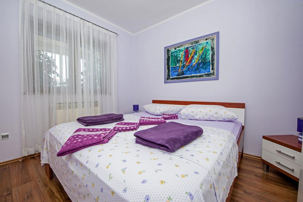 Apartments Karmen Ровинь Экстерьер фото