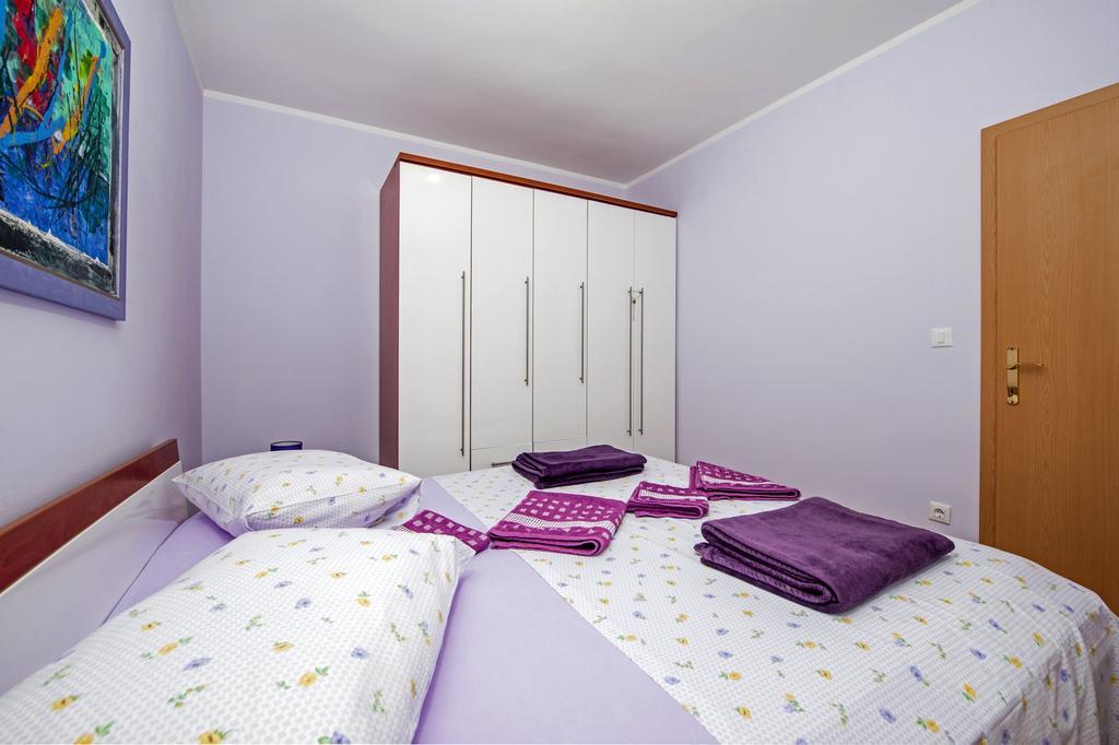Apartments Karmen Ровинь Экстерьер фото